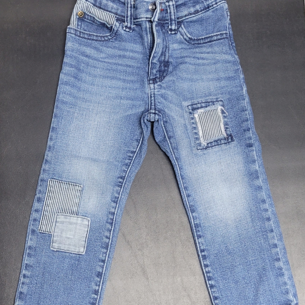 Wrangler Kids Blue Jeans with Patchwork Size 3T